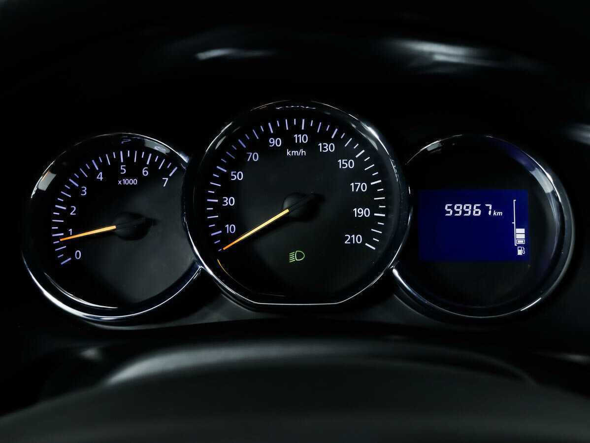 Renault Logan, 2018 - Фото №9