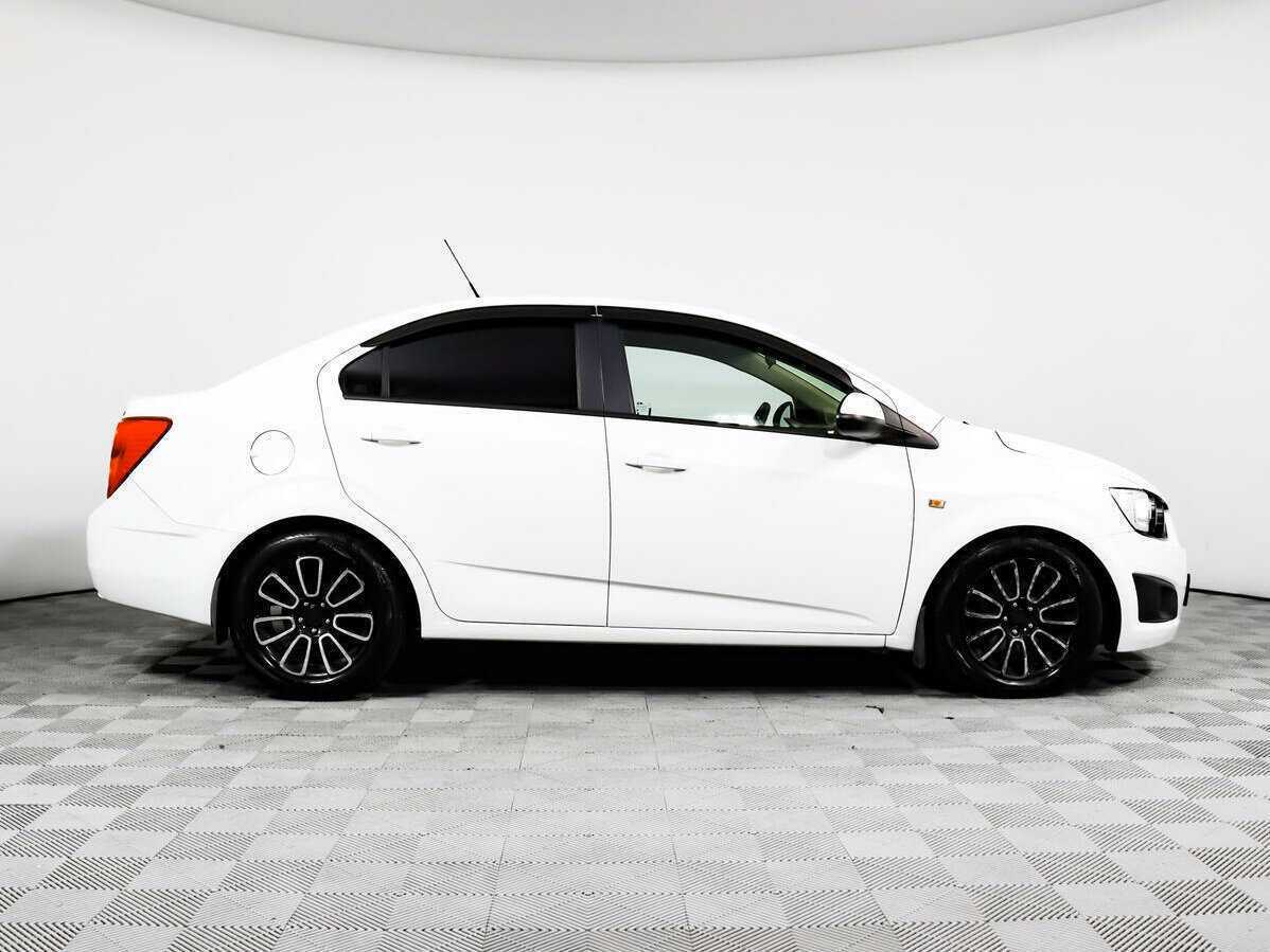 Chevrolet Aveo, 2014 - Фото №3