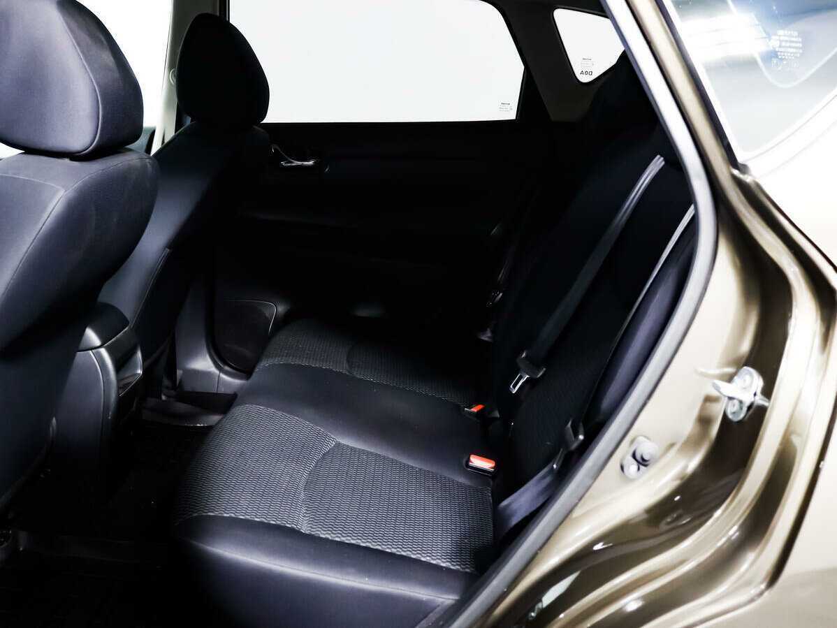 Nissan Tiida, 2015 - Фото №9