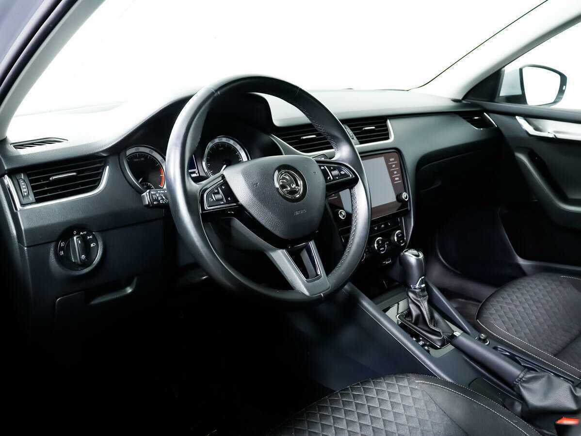 Skoda Octavia, 2018 - Фото №12