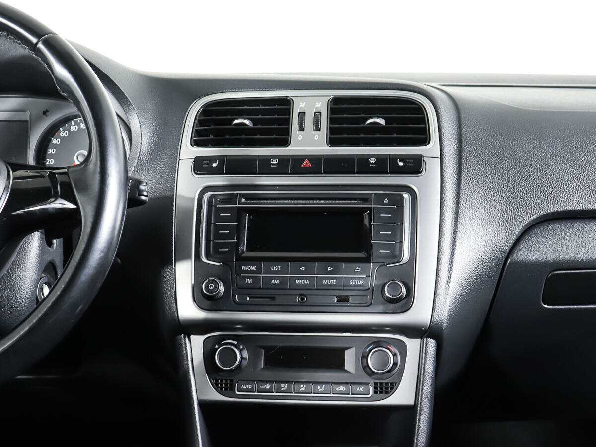 Volkswagen Polo, 2016 - Фото №11