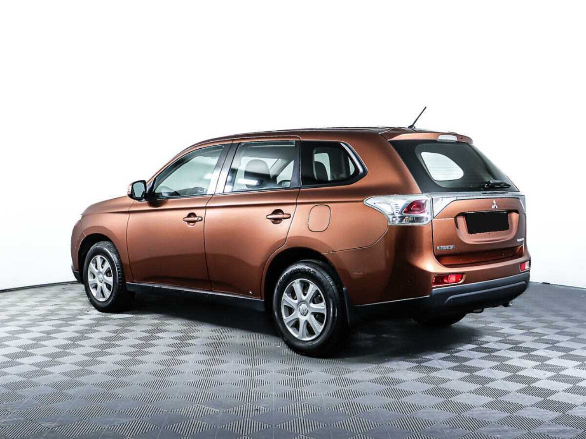 Mitsubishi Outlander, 2012 - Фото №6