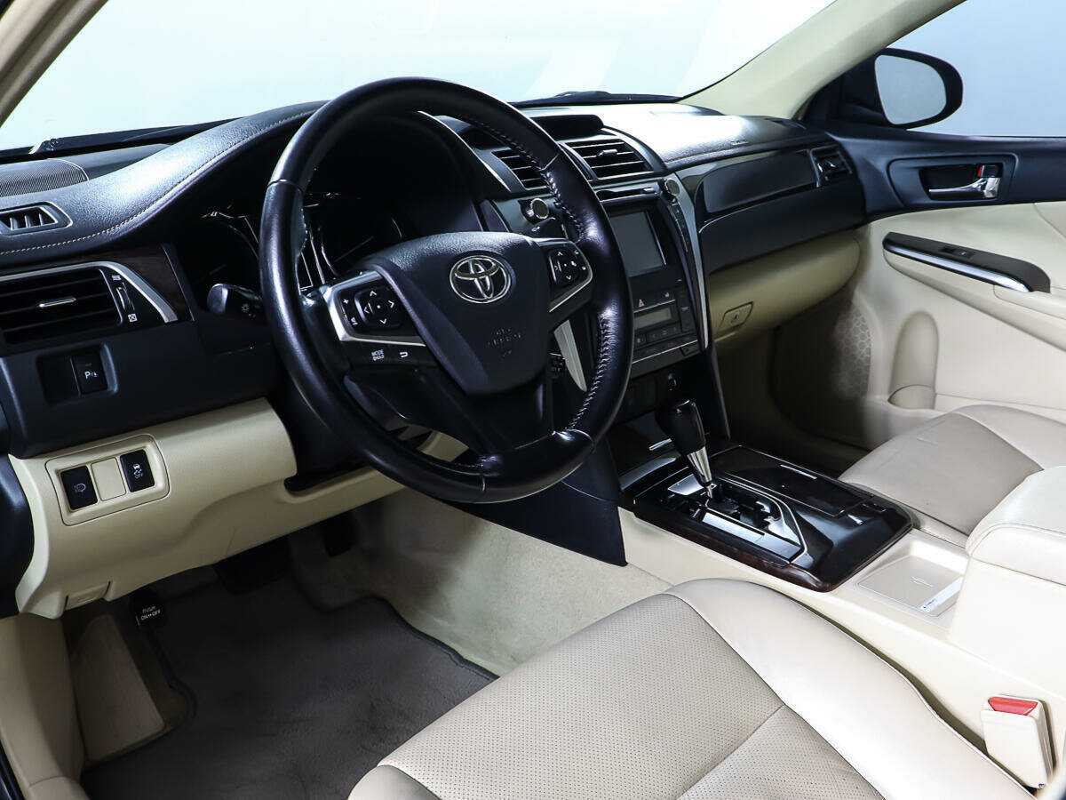 Toyota Camry, 2015 - Фото №11