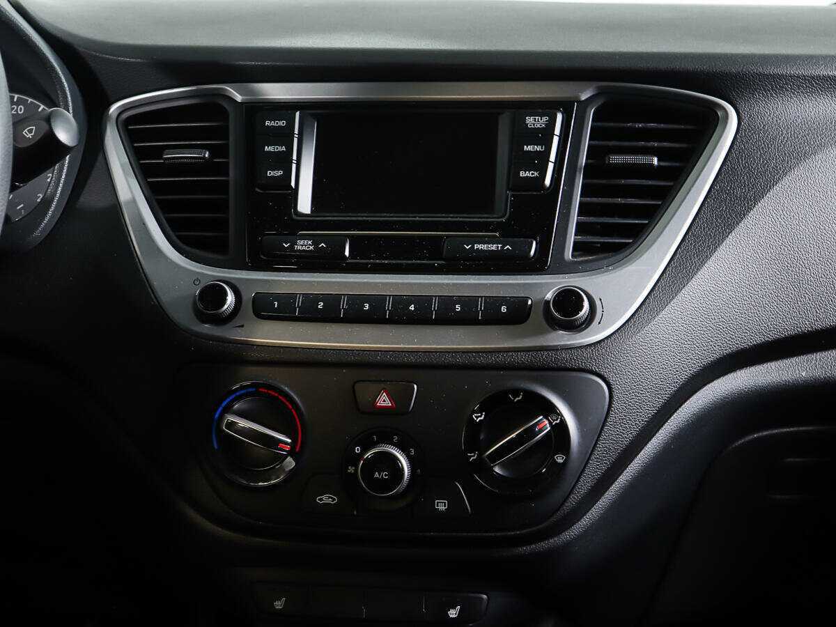 Hyundai Solaris, 2017 - Фото №11