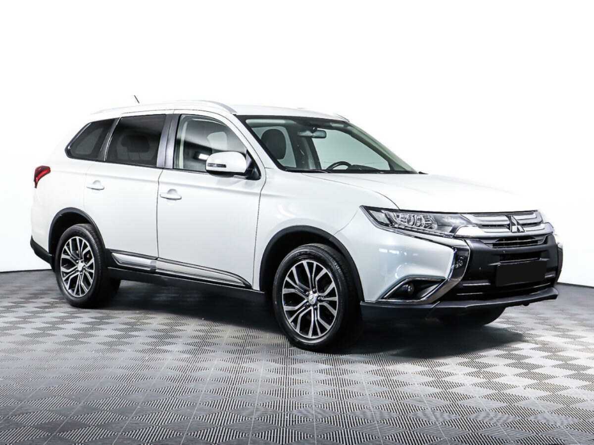 Mitsubishi Outlander, 2015 - Фото №2