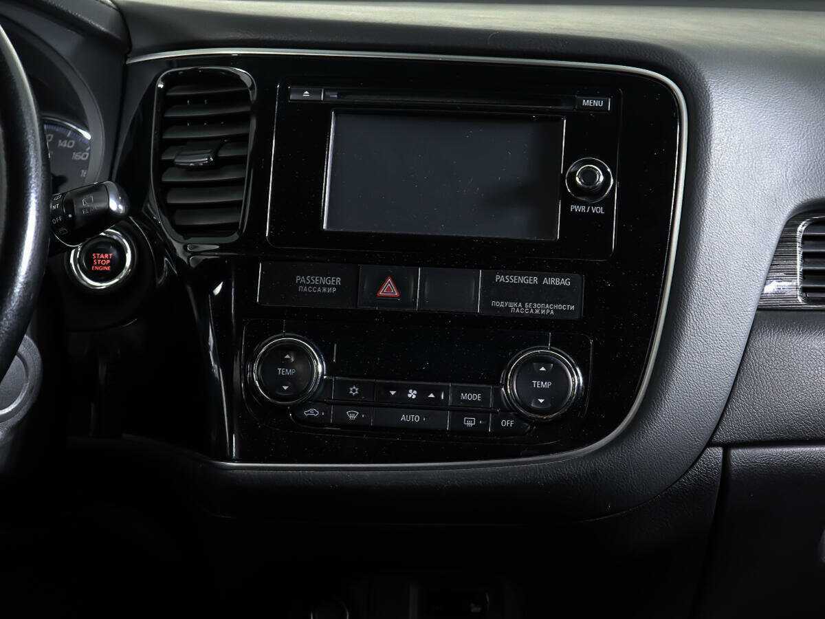 Mitsubishi Outlander, 2015 - Фото №11