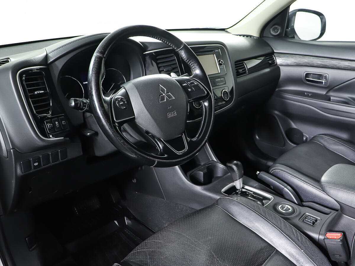 Mitsubishi Outlander, 2015 - Фото №12
