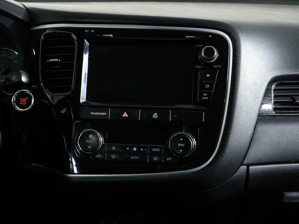 Mitsubishi Outlander, 2016 - Фото №11