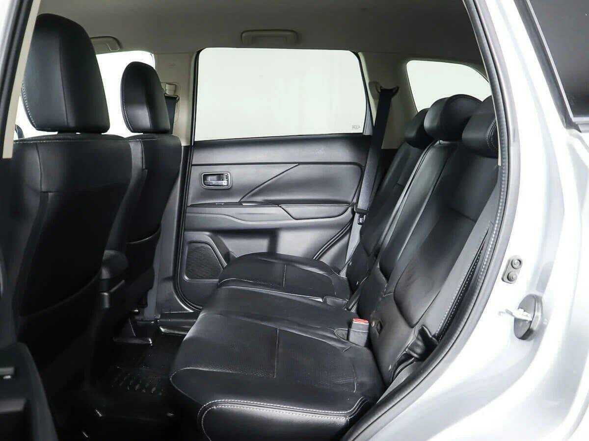 Mitsubishi Outlander, 2016 - Фото №12