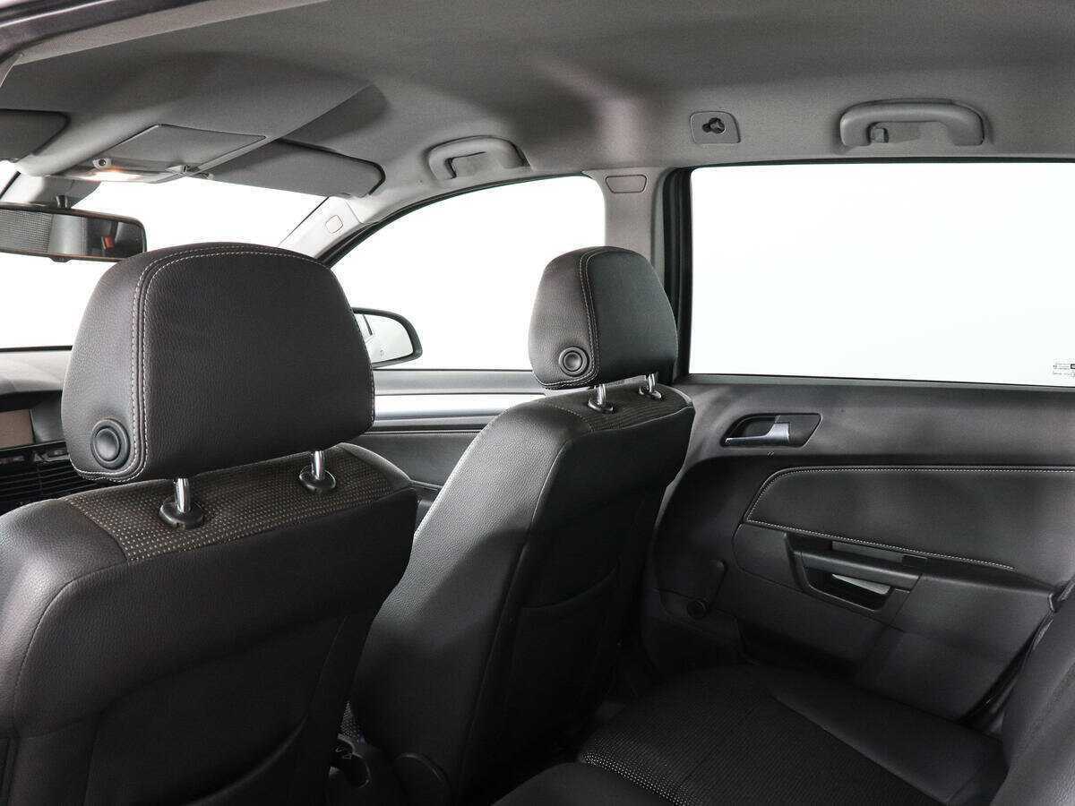 Opel Astra, 2012 - Фото №7