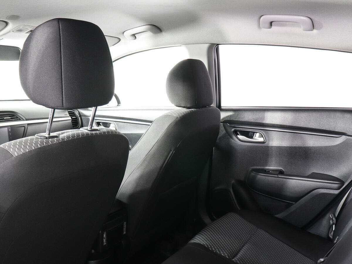 Kia Rio X-Line, 2020 - Фото №8