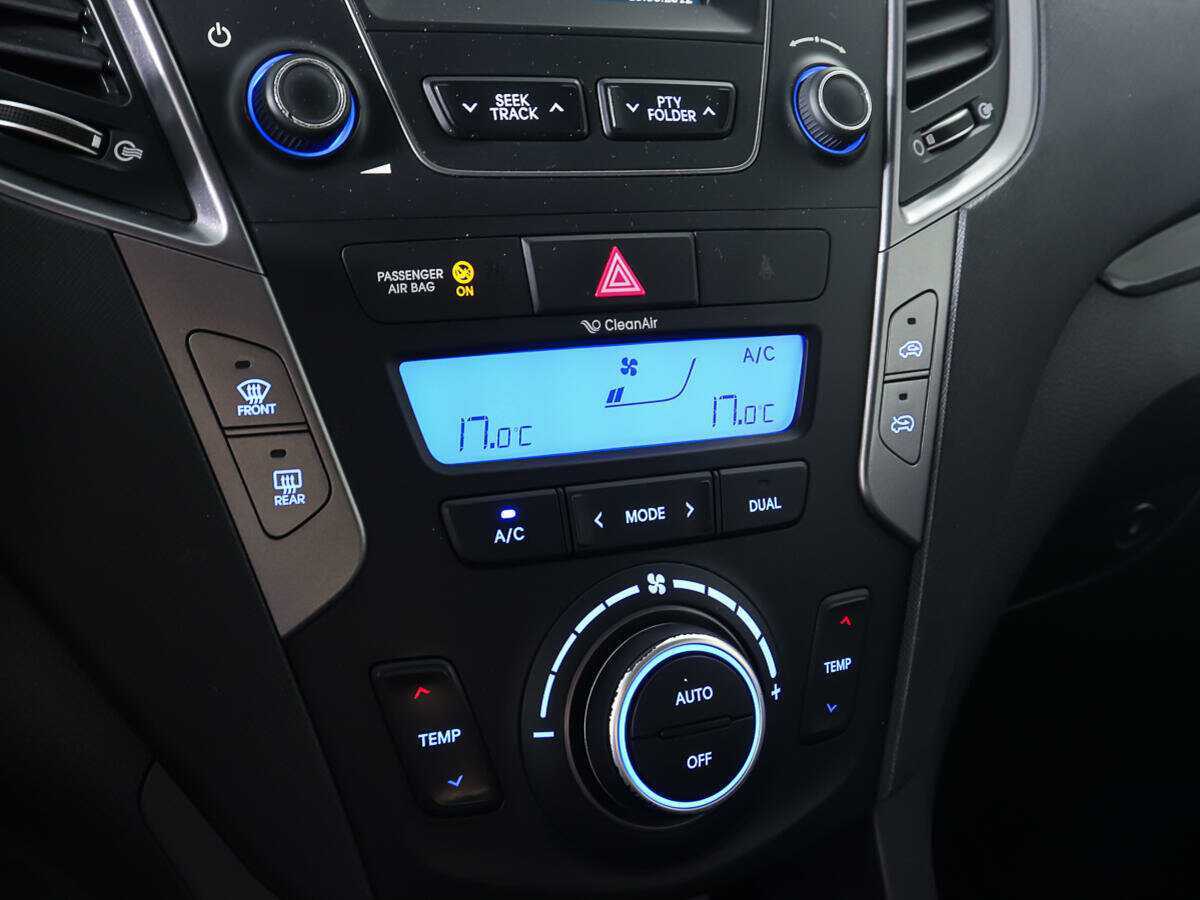 Hyundai Santa Fe, 2013 - Фото №16