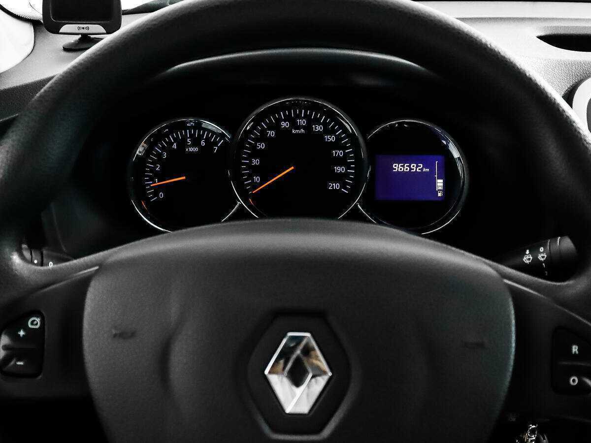 Renault Logan, 2014 - Фото №15