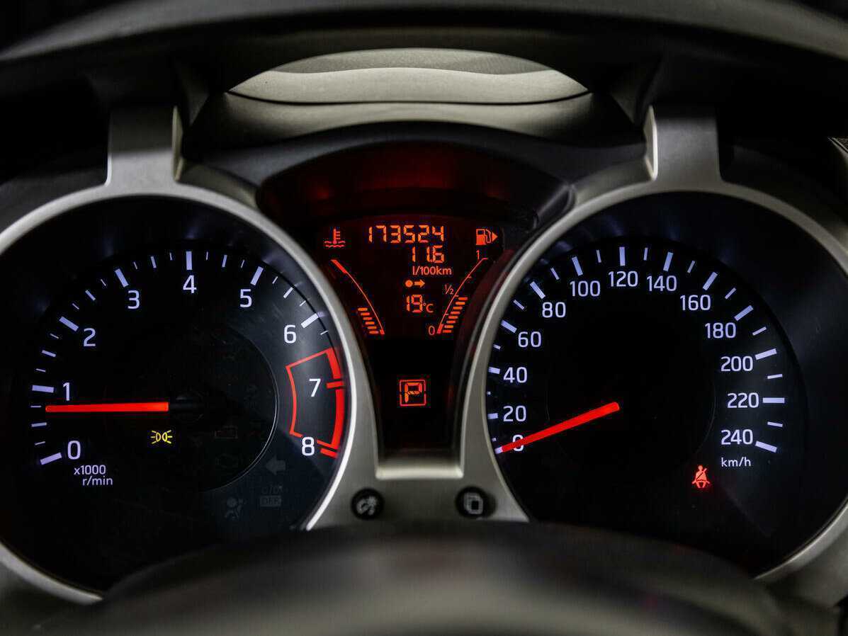 Nissan Juke, 2012 - Фото №11