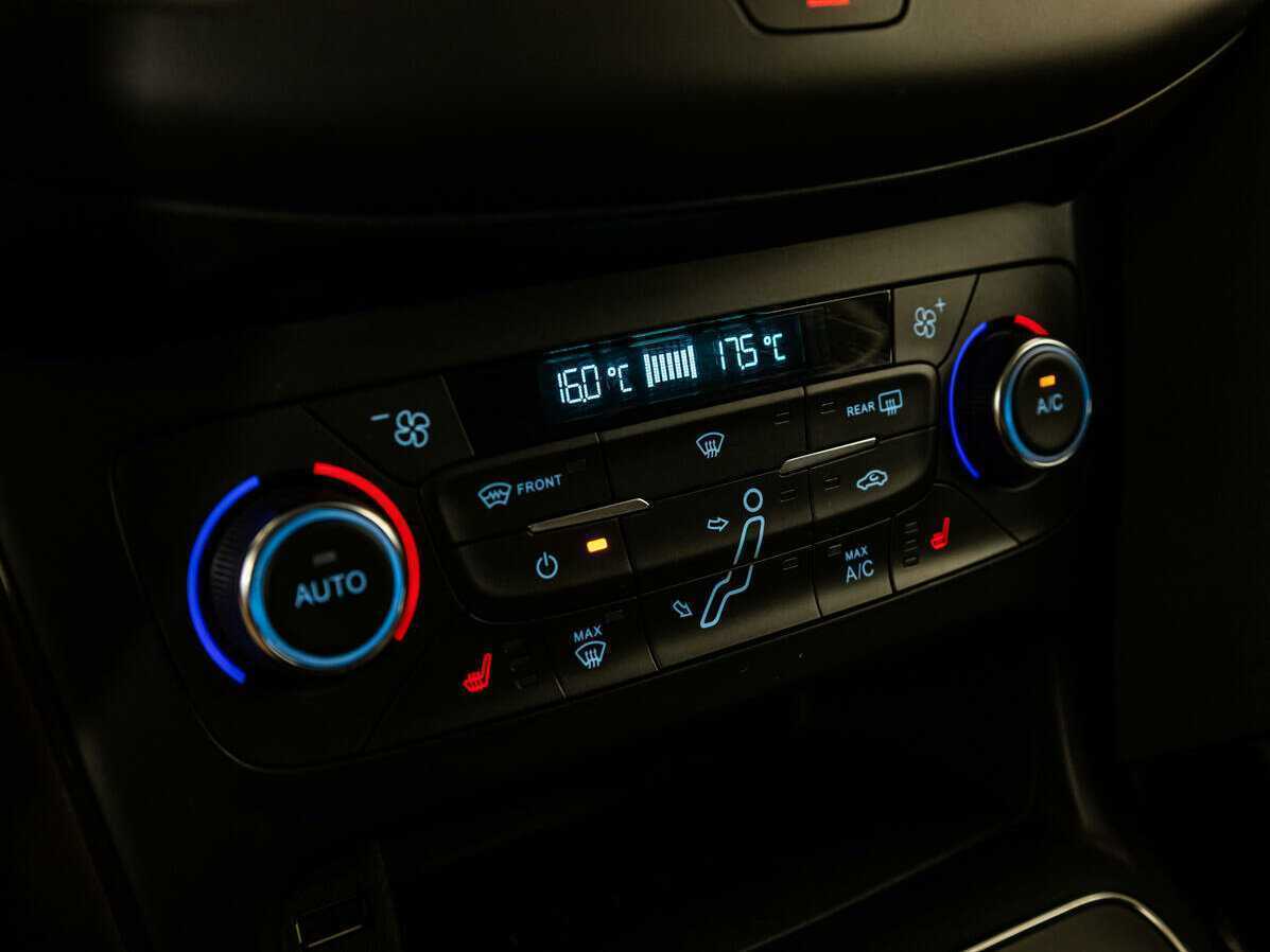 Ford Focus, 2018 - Фото №13