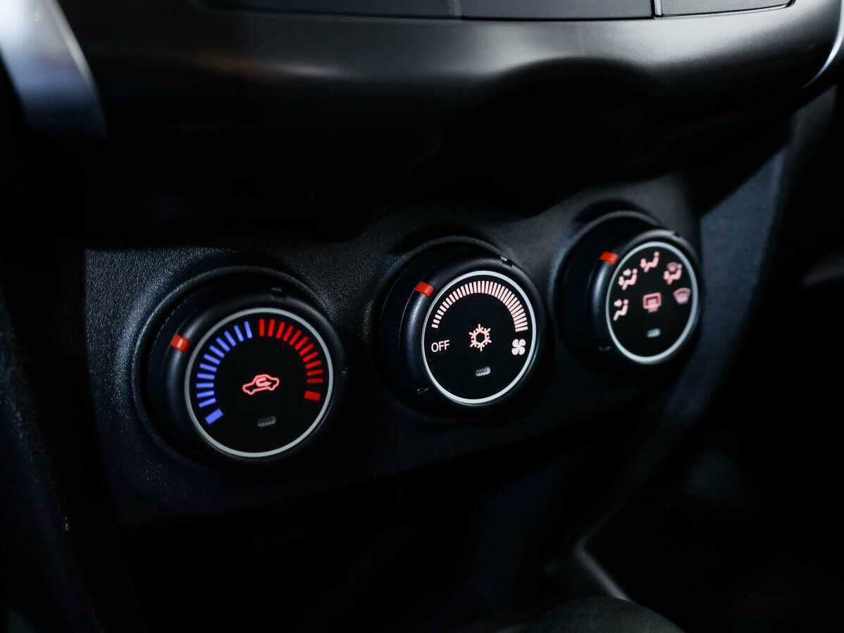 Mitsubishi ASX, 2013 - Фото №12