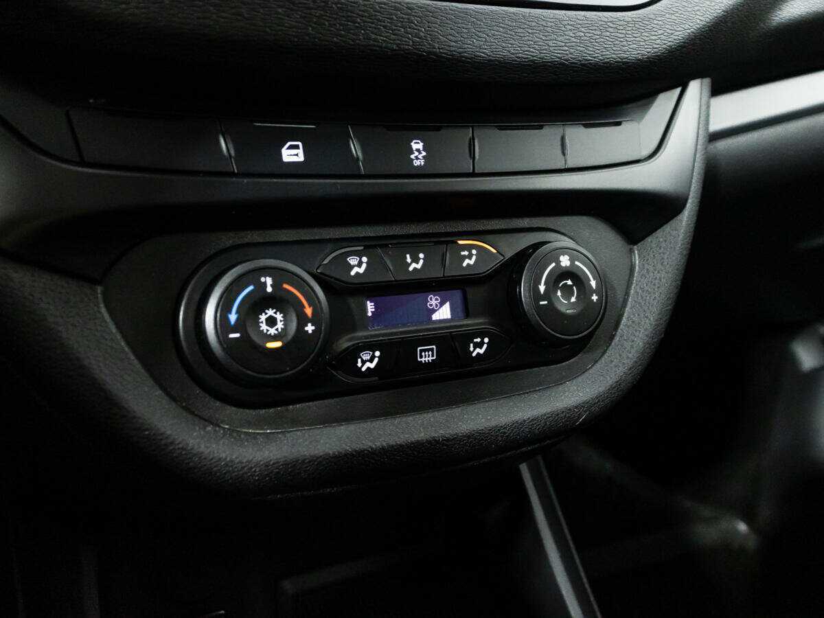 Lada (ВАЗ) Vesta, 2022 - Фото №15