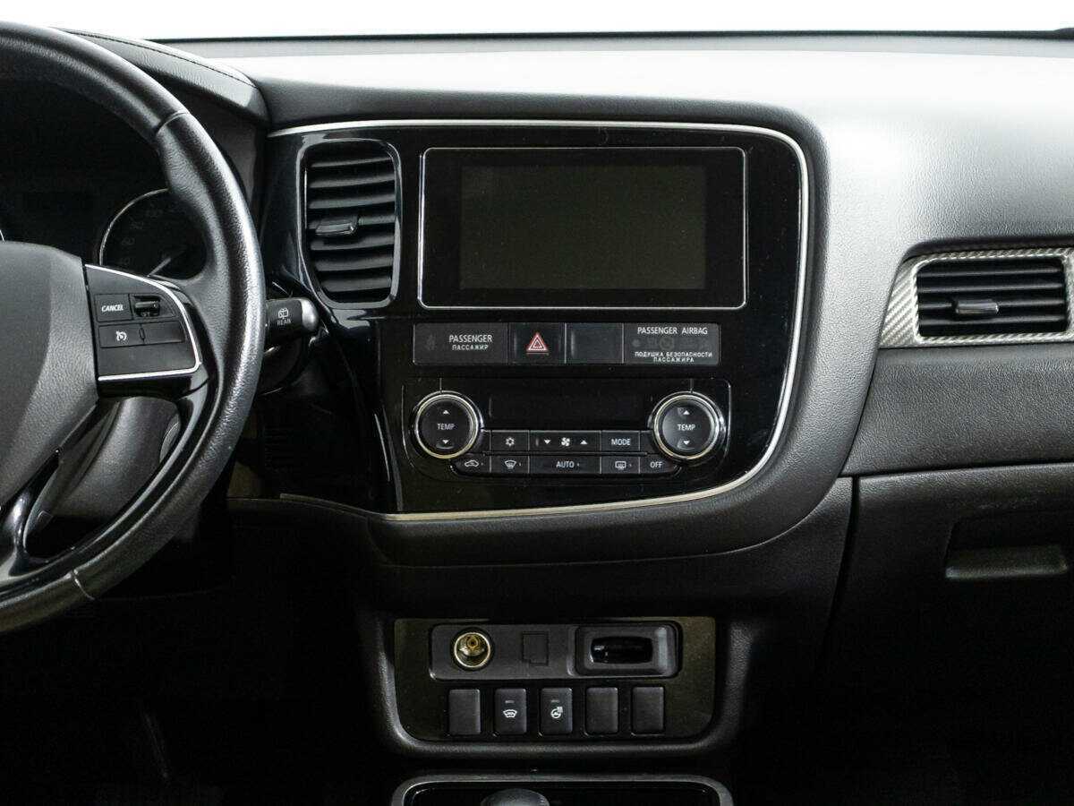 Mitsubishi Outlander, 2018 - Фото №13