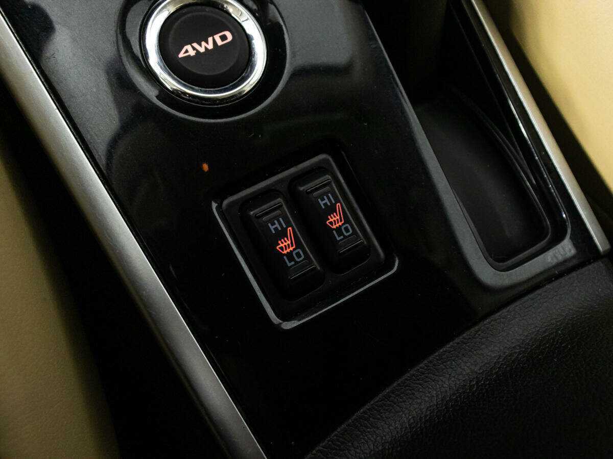 Mitsubishi Outlander, 2018 - Фото №16