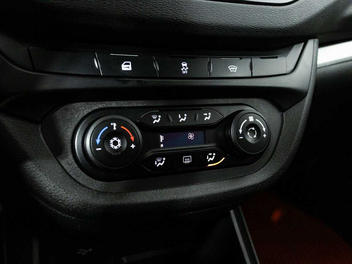 Lada (ВАЗ) Vesta, 2020 - Фото №14