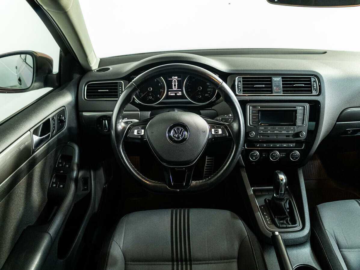 Volkswagen Jetta, 2016 - Фото №11