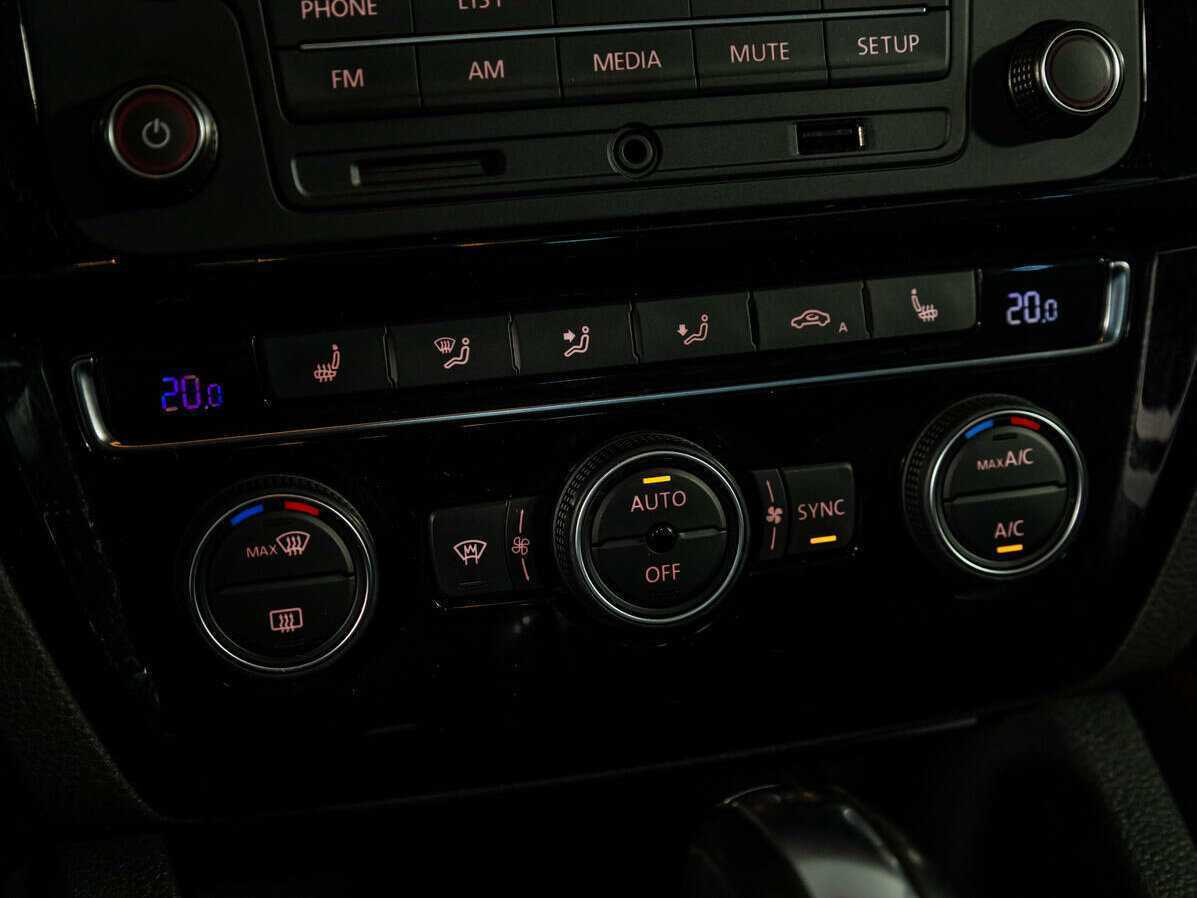 Volkswagen Jetta, 2016 - Фото №14