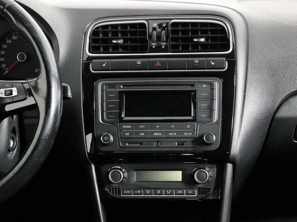 Volkswagen Polo, 2017 - Фото №11