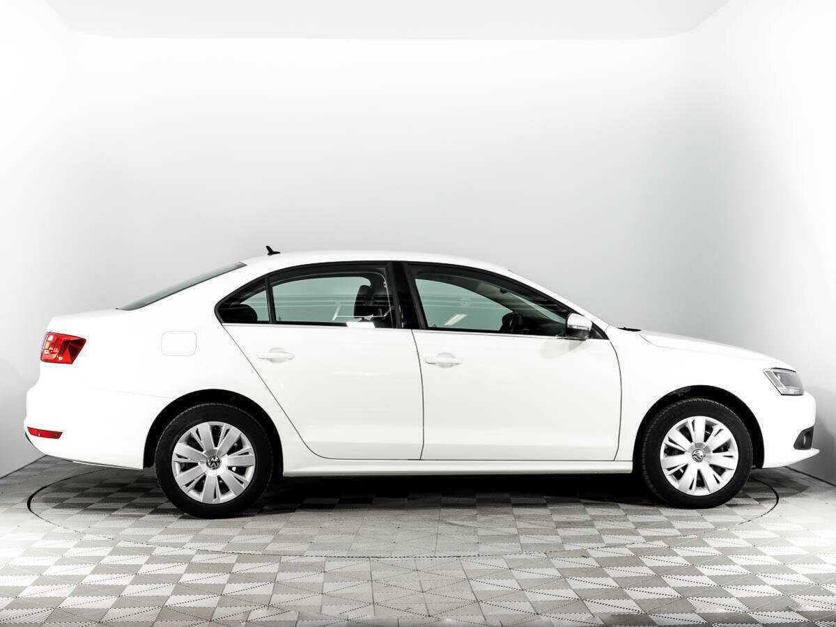 Volkswagen Jetta, 2012 - Фото №3