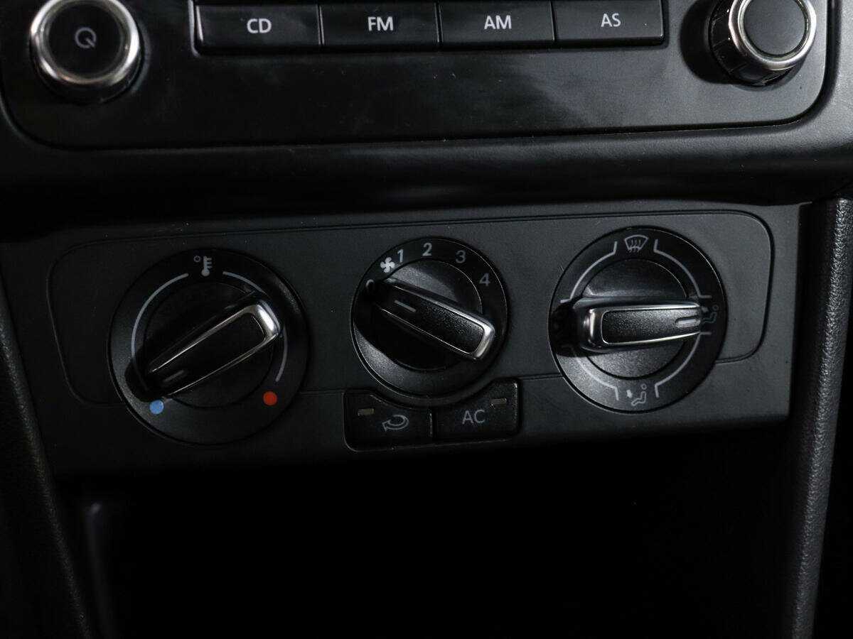 Volkswagen Polo, 2012 - Фото №15