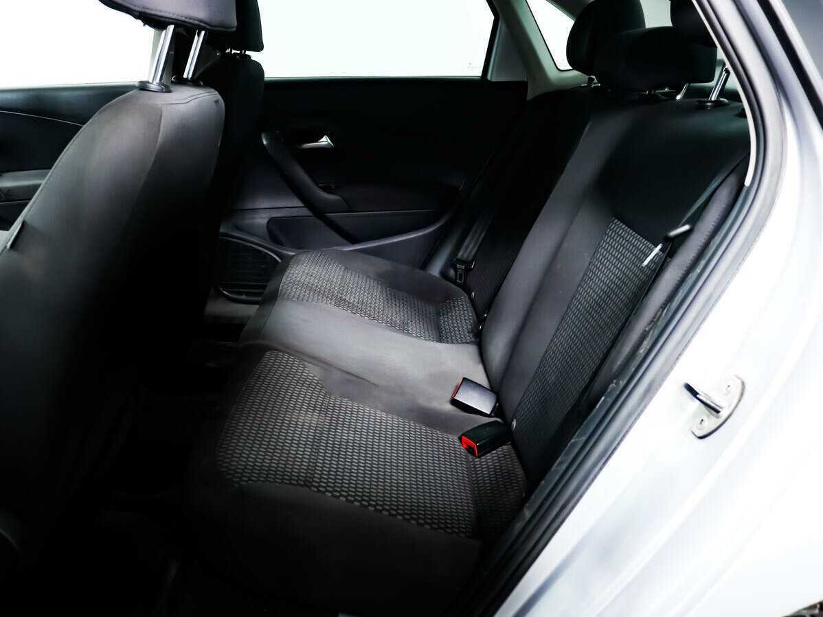 Volkswagen Polo, 2012 - Фото №11