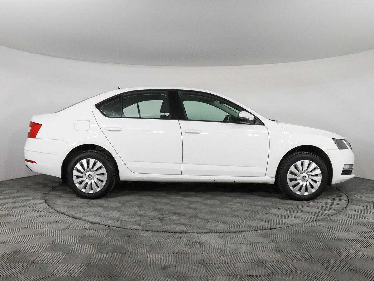 Skoda Octavia, 2018 - Фото №3