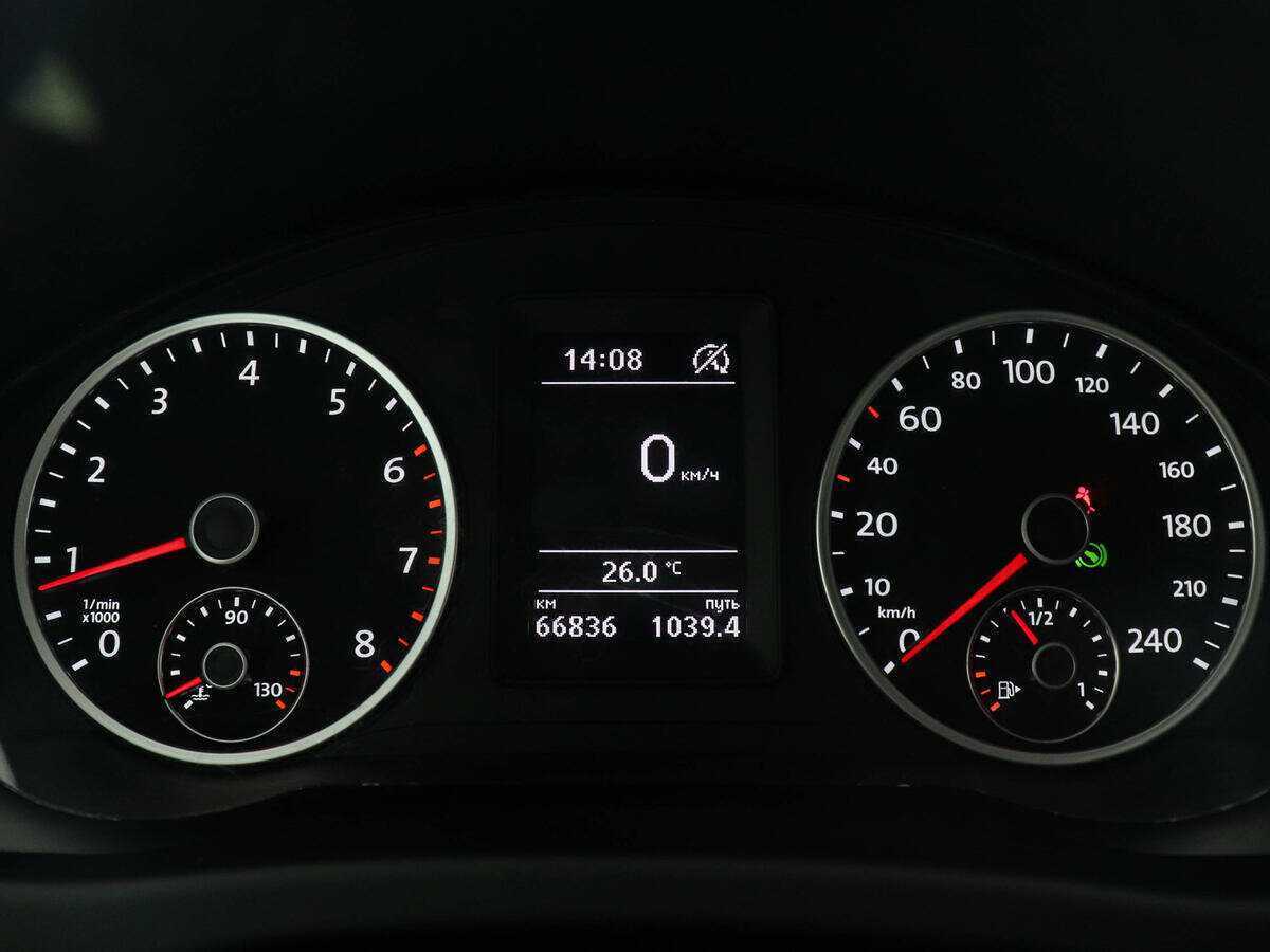 Volkswagen Tiguan, 2016 - Фото №10