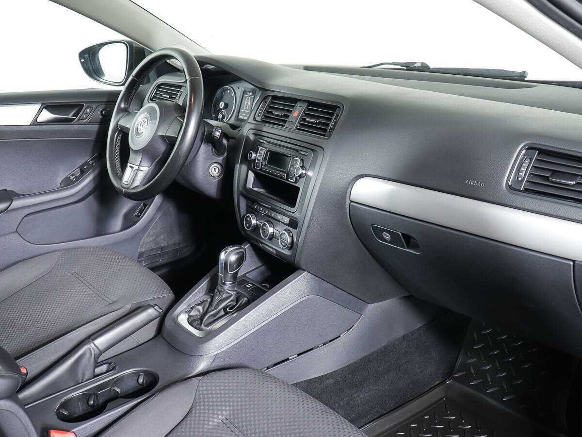 Volkswagen Jetta, 2012 - Фото №7