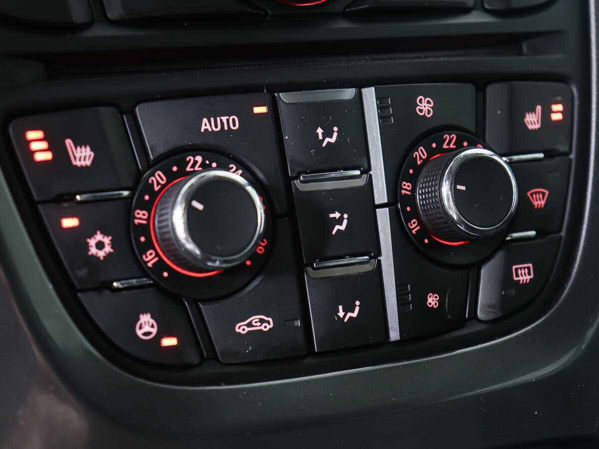 Opel Astra, 2013 - Фото №16