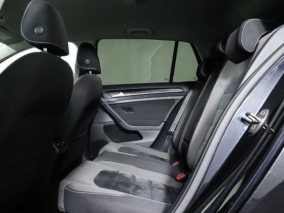 Volkswagen Golf, 2013 - Фото №10