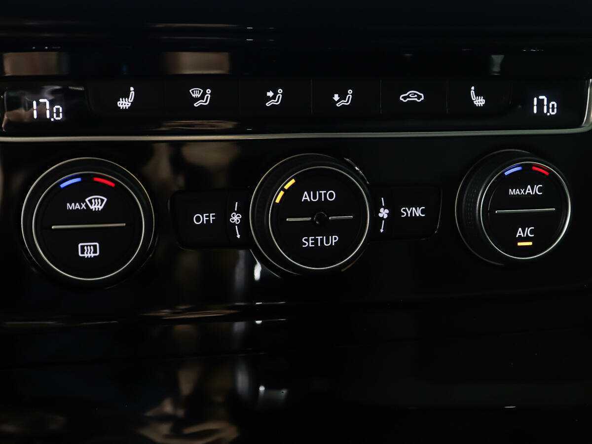 Volkswagen Golf, 2013 - Фото №16