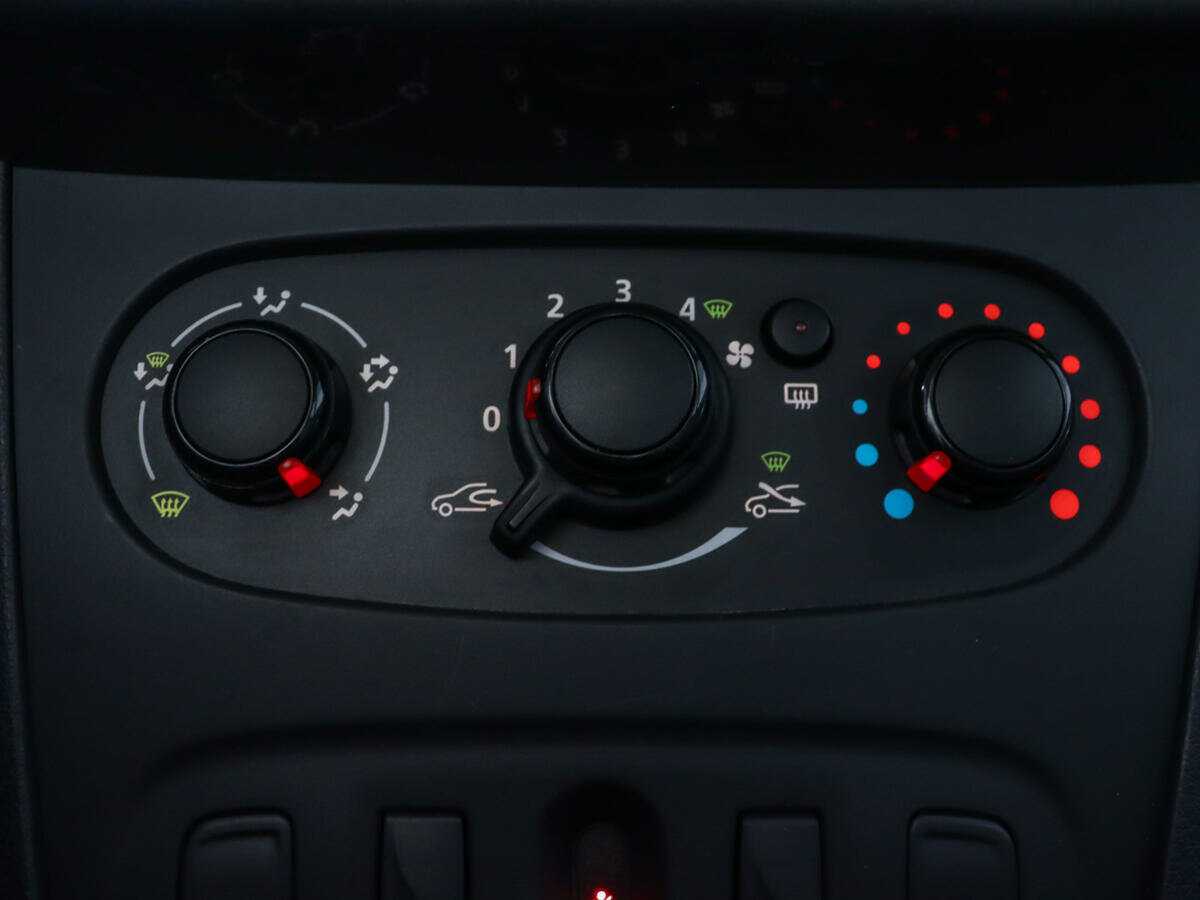 Renault Logan, 2014 - Фото №11