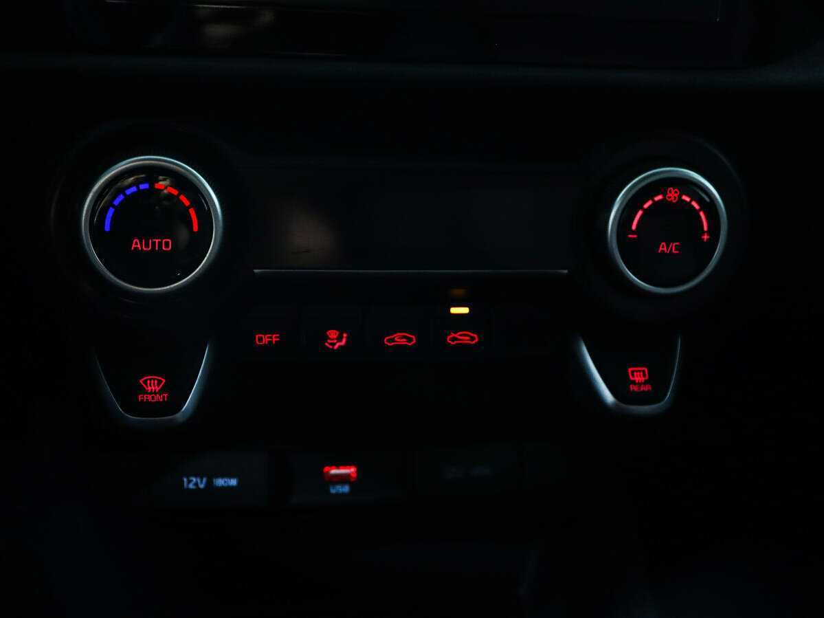 Kia Rio, 2020 - Фото №14