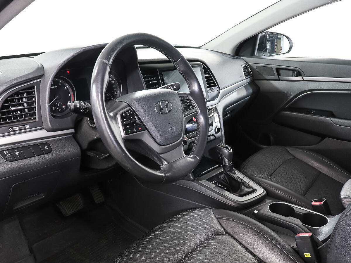 Hyundai Elantra, 2017 - Фото №11
