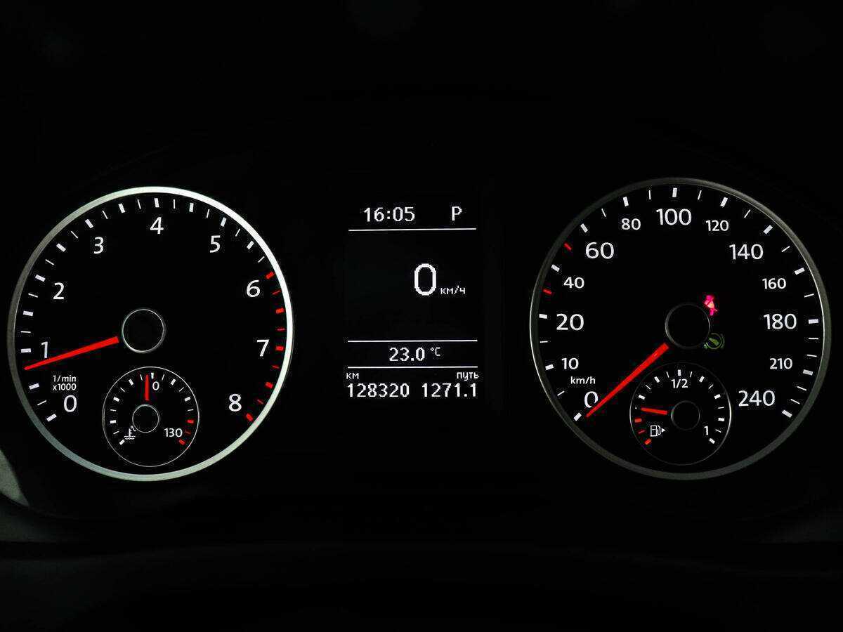 Volkswagen Tiguan, 2016 - Фото №8