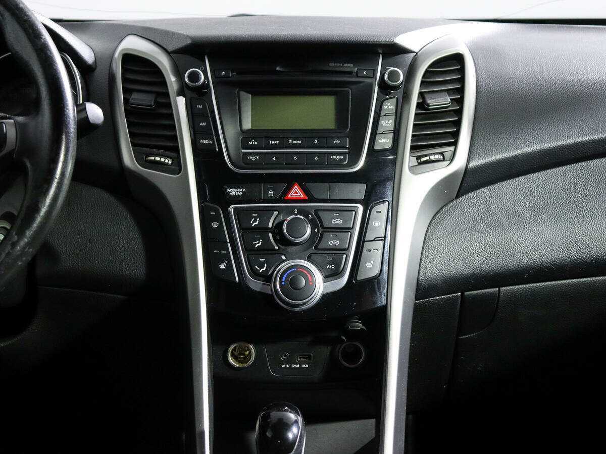 Hyundai i30, 2012 - Фото №10