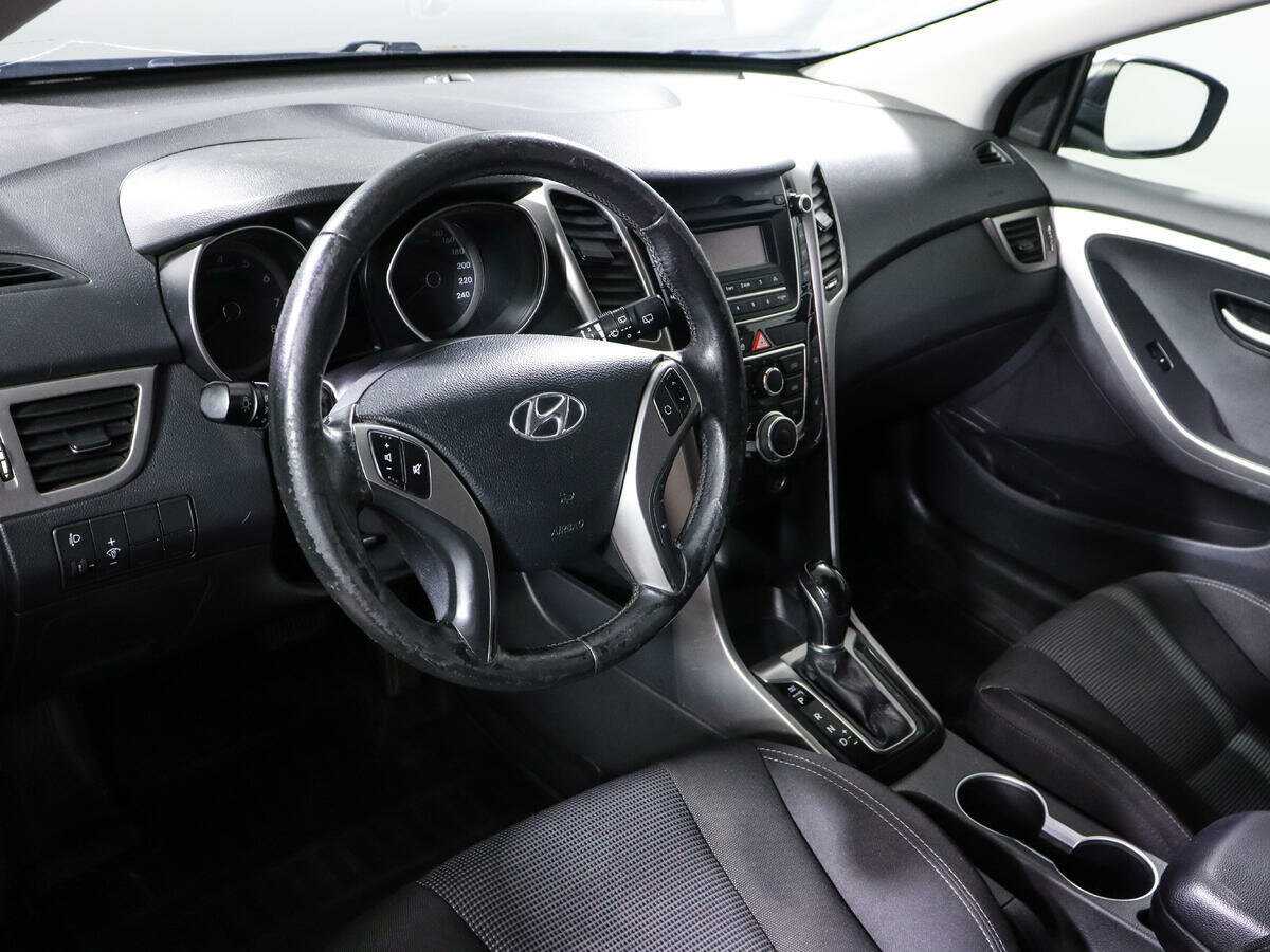 Hyundai i30, 2012 - Фото №11