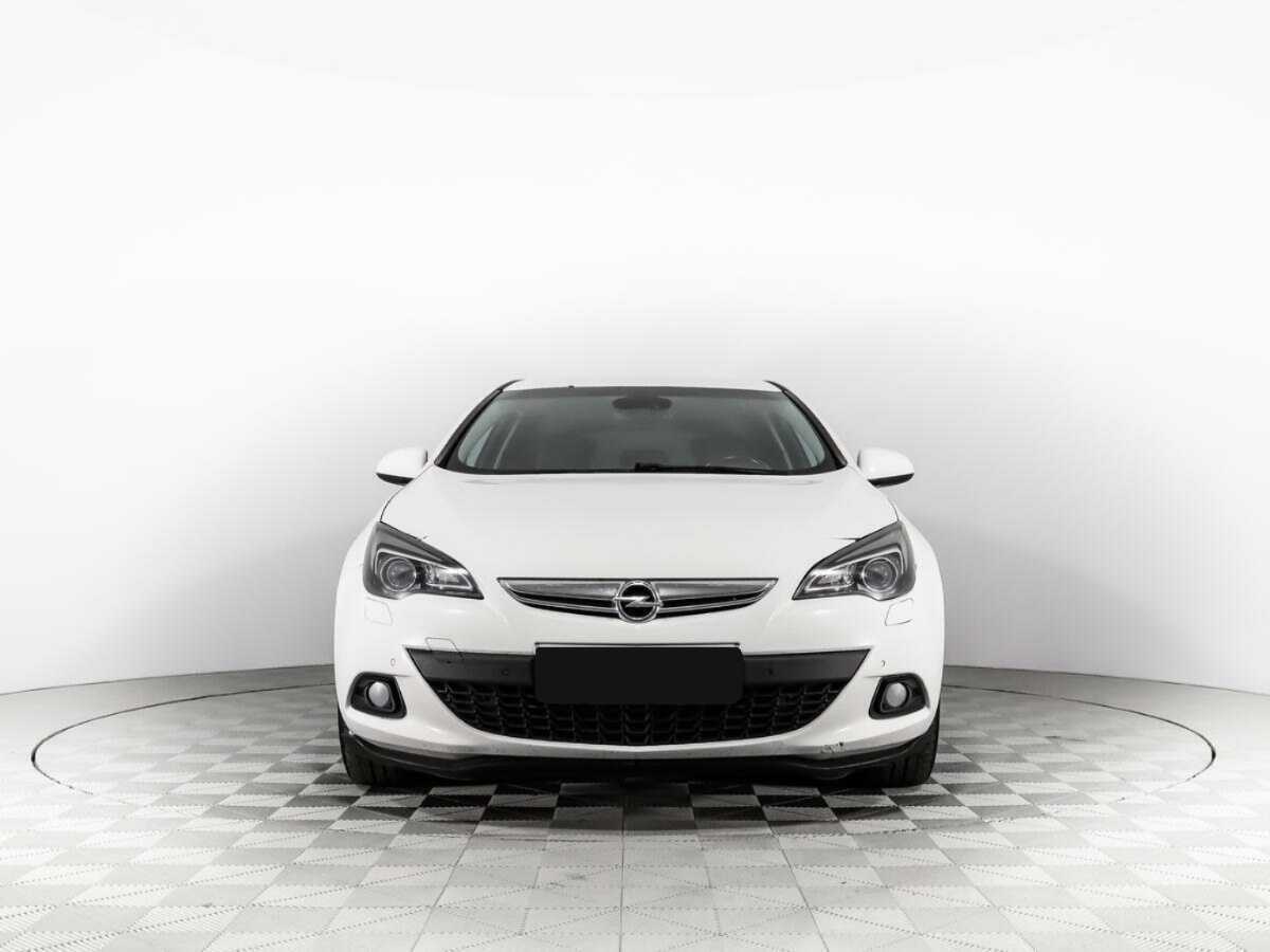 Opel Astra GTC, 2012 - Фото №1