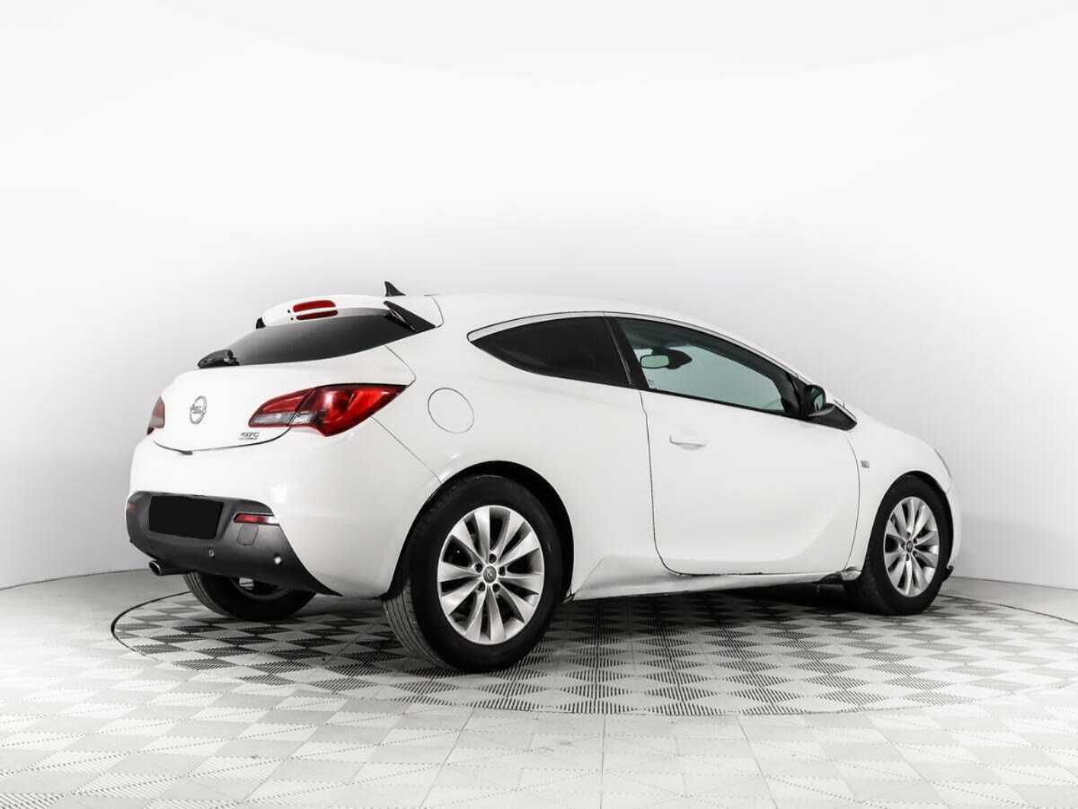 Opel Astra GTC, 2012 - Фото №4