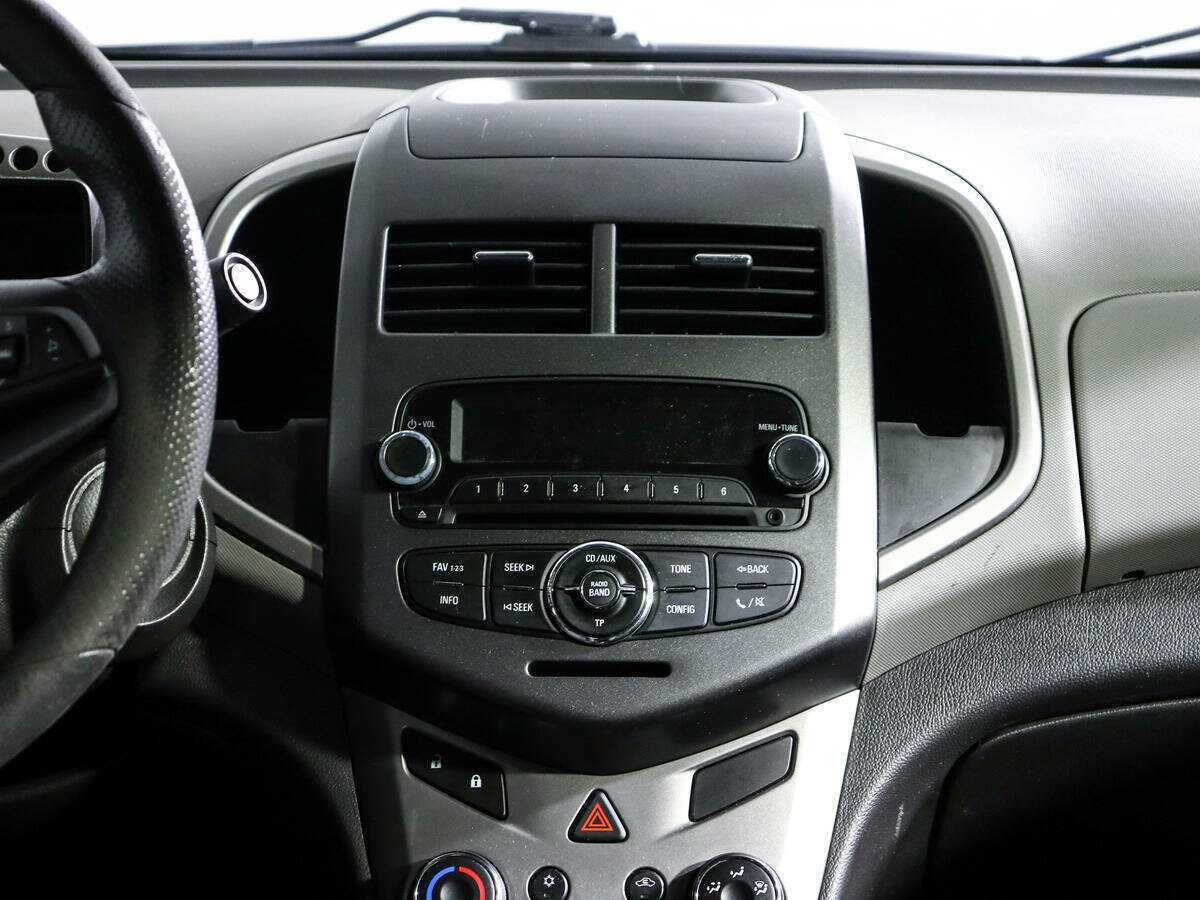 Chevrolet Aveo, 2012 - Фото №10