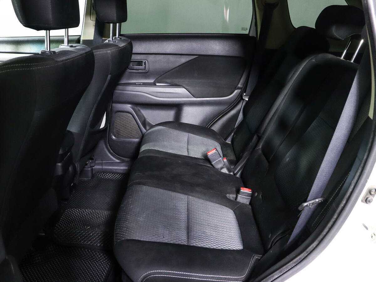 Mitsubishi Outlander, 2018 - Фото №7