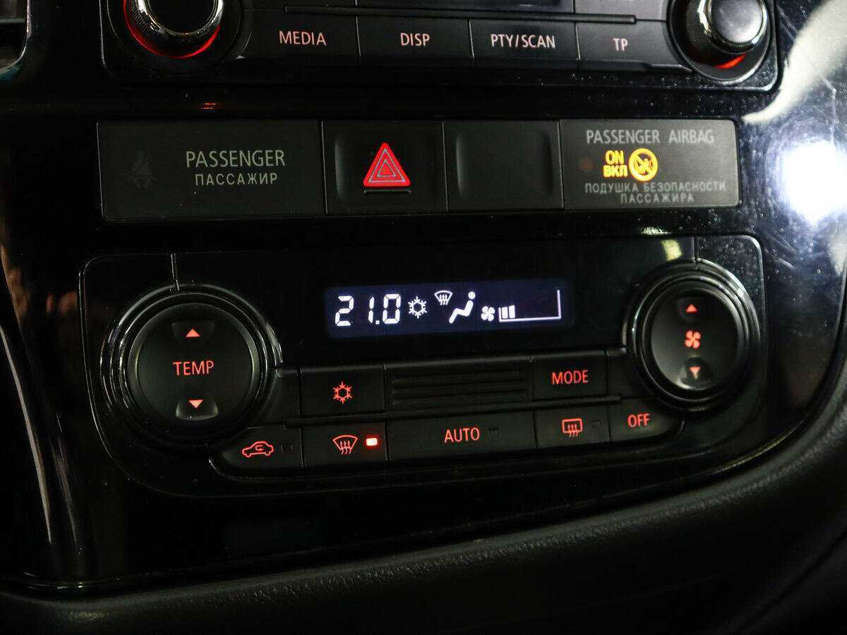 Mitsubishi Outlander, 2018 - Фото №13