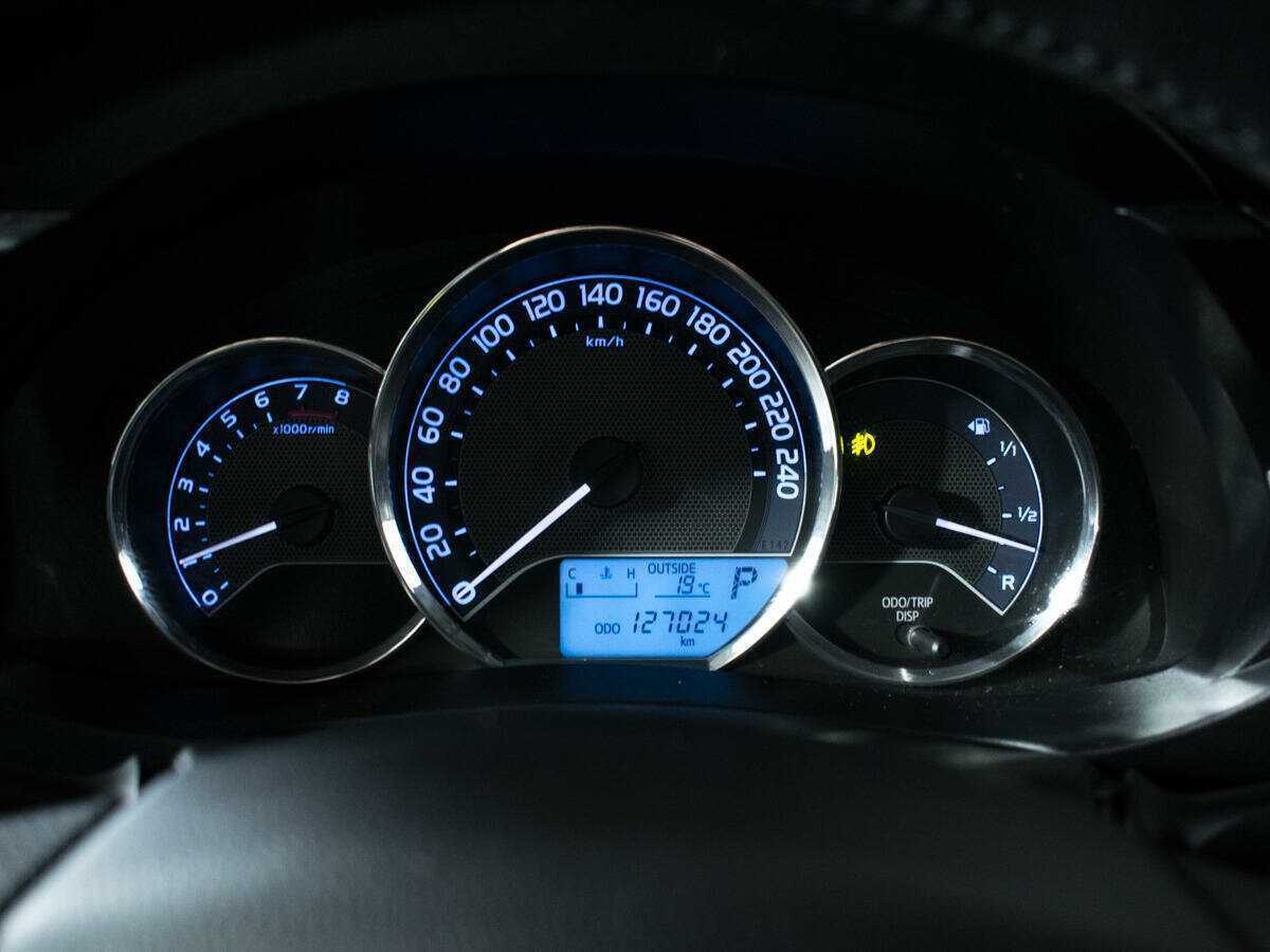 Toyota Corolla, 2013 - Фото №10