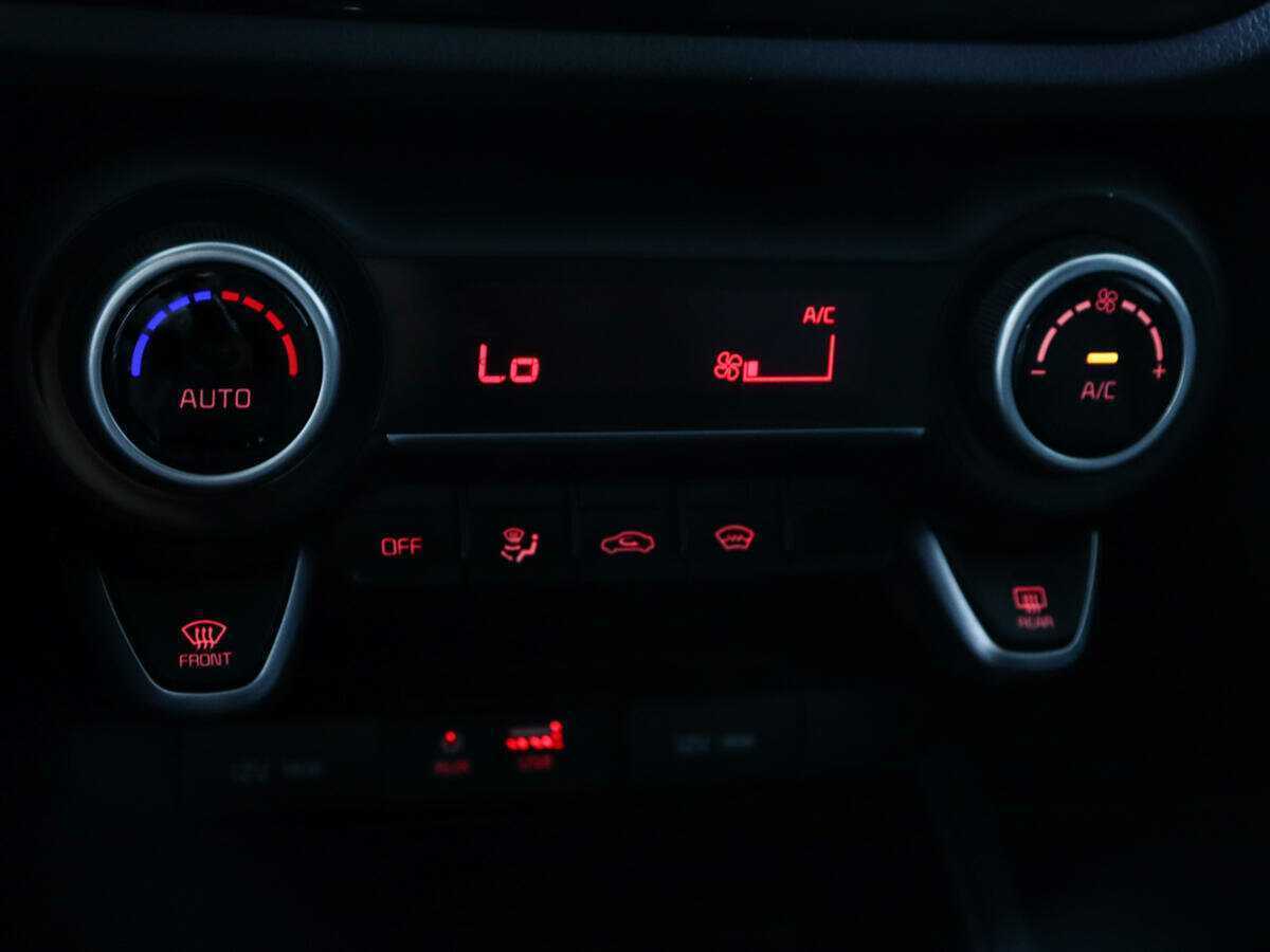 Kia Rio, 2017 - Фото №11