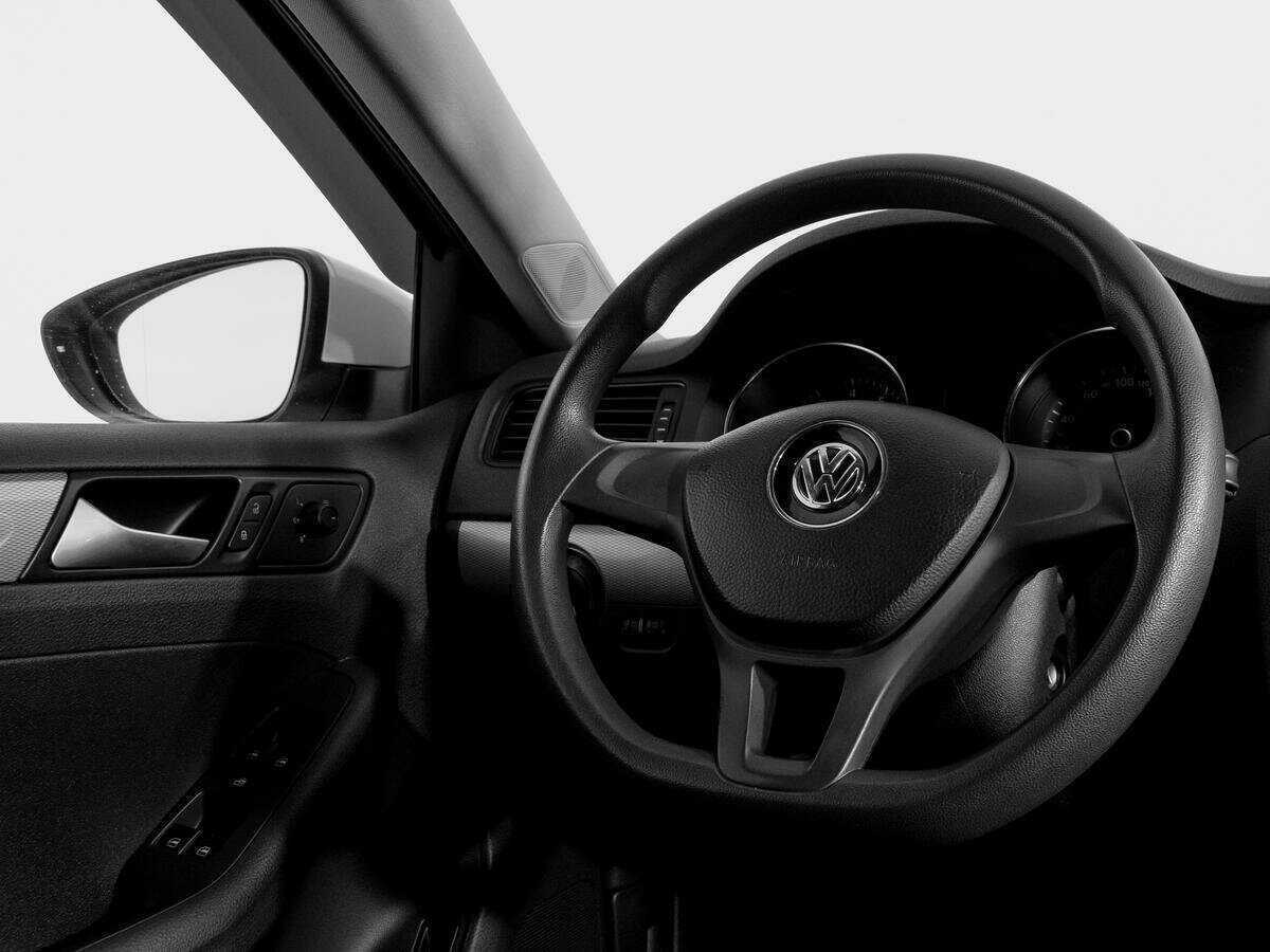 Volkswagen Jetta, 2016 - Фото №13